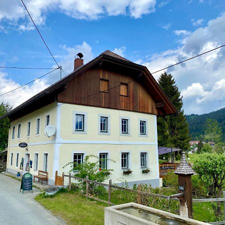 Haus 26 Weissbriach Bed and Breakfast Exteriör bild