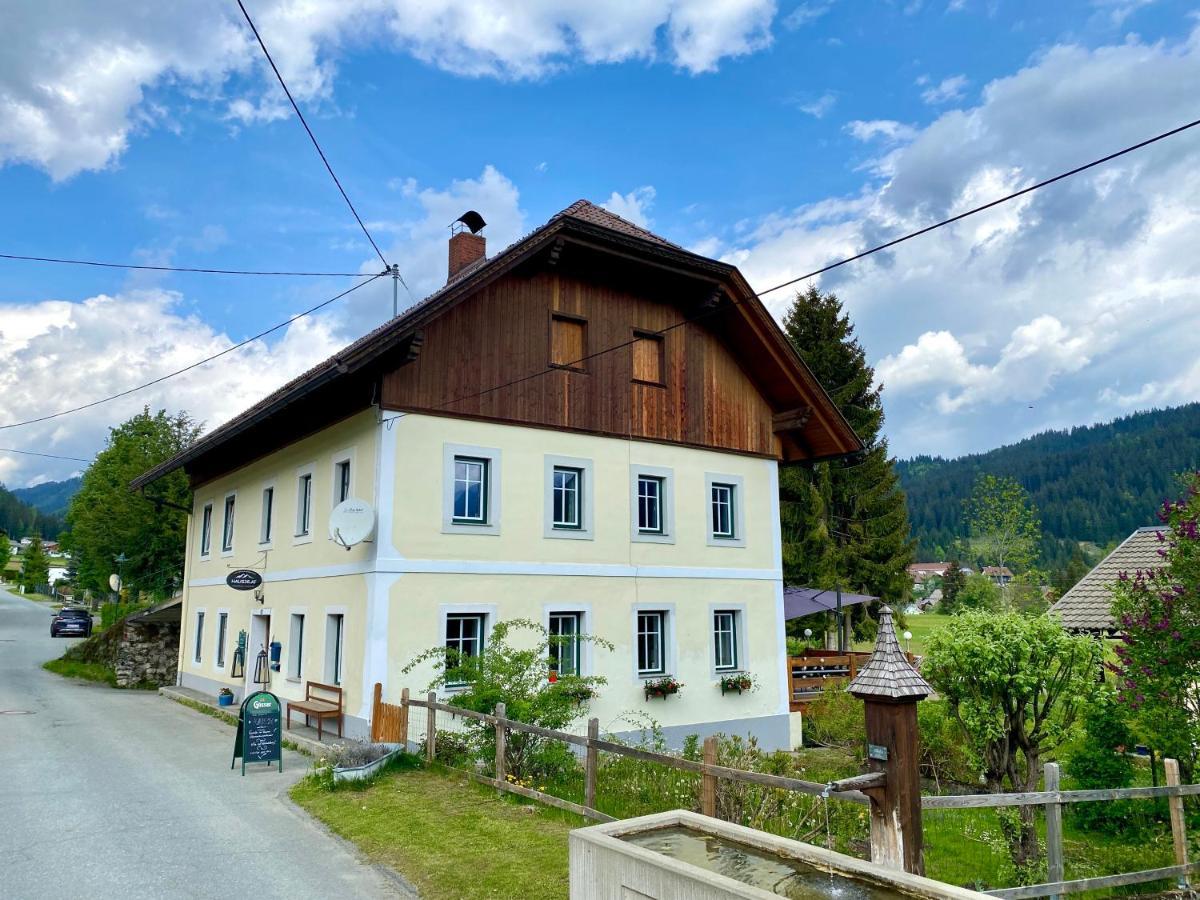 Haus 26 Weissbriach Bed and Breakfast Exteriör bild