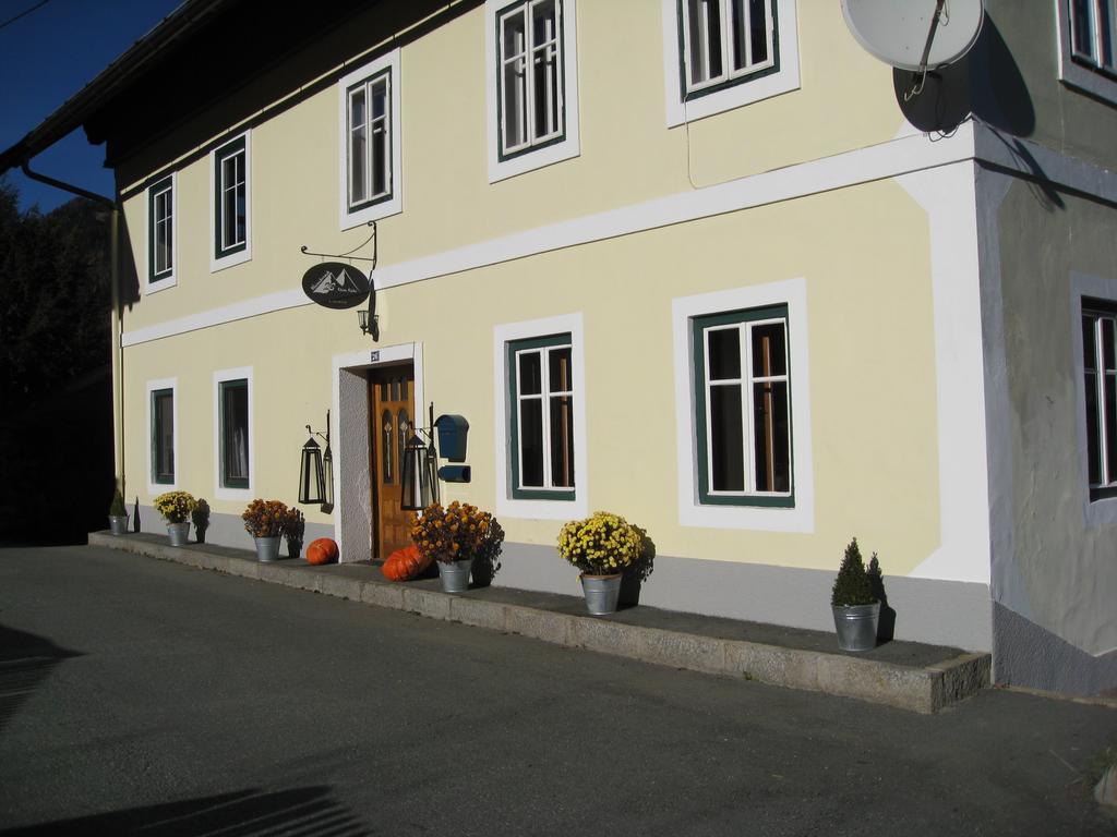 Haus 26 Weissbriach Bed and Breakfast Exteriör bild