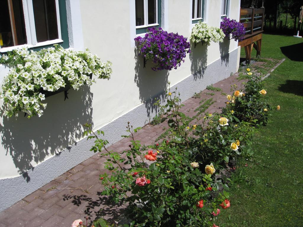 Haus 26 Weissbriach Bed and Breakfast Exteriör bild